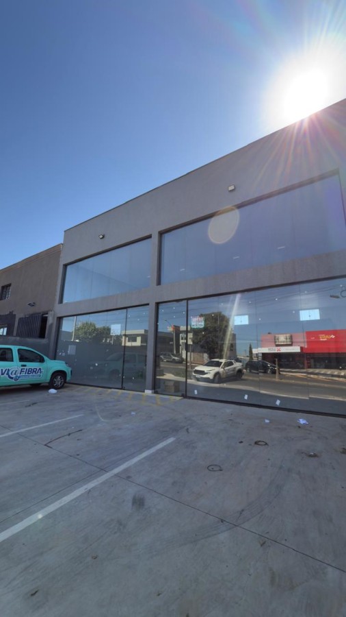Comercial para Locação, São José do Rio Preto / SP, bairro Parque das Amoras II, 4 banheiros, 4 vagas de garagem, área total 273 m²